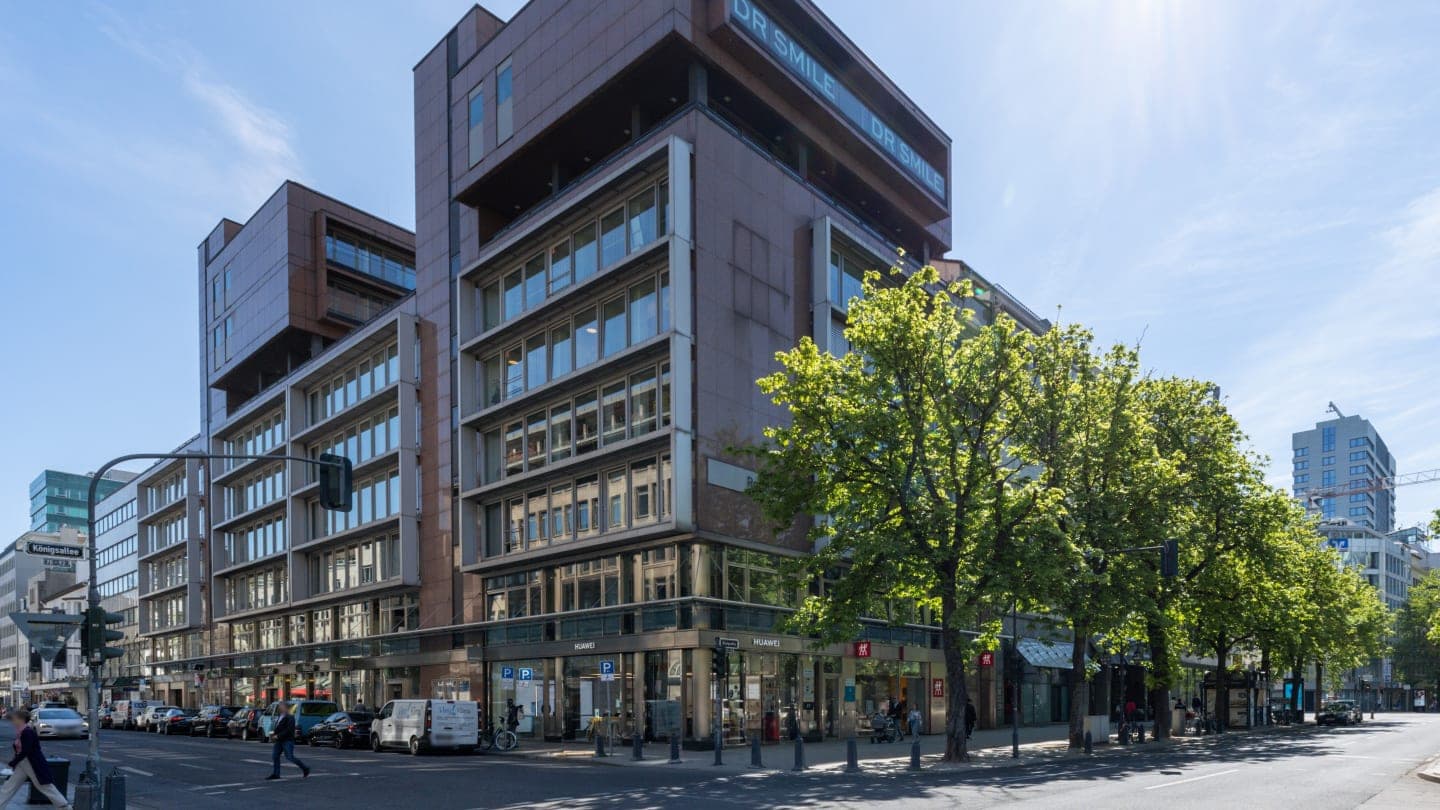 Regus Düsseldorf Königsallee interior photo 2