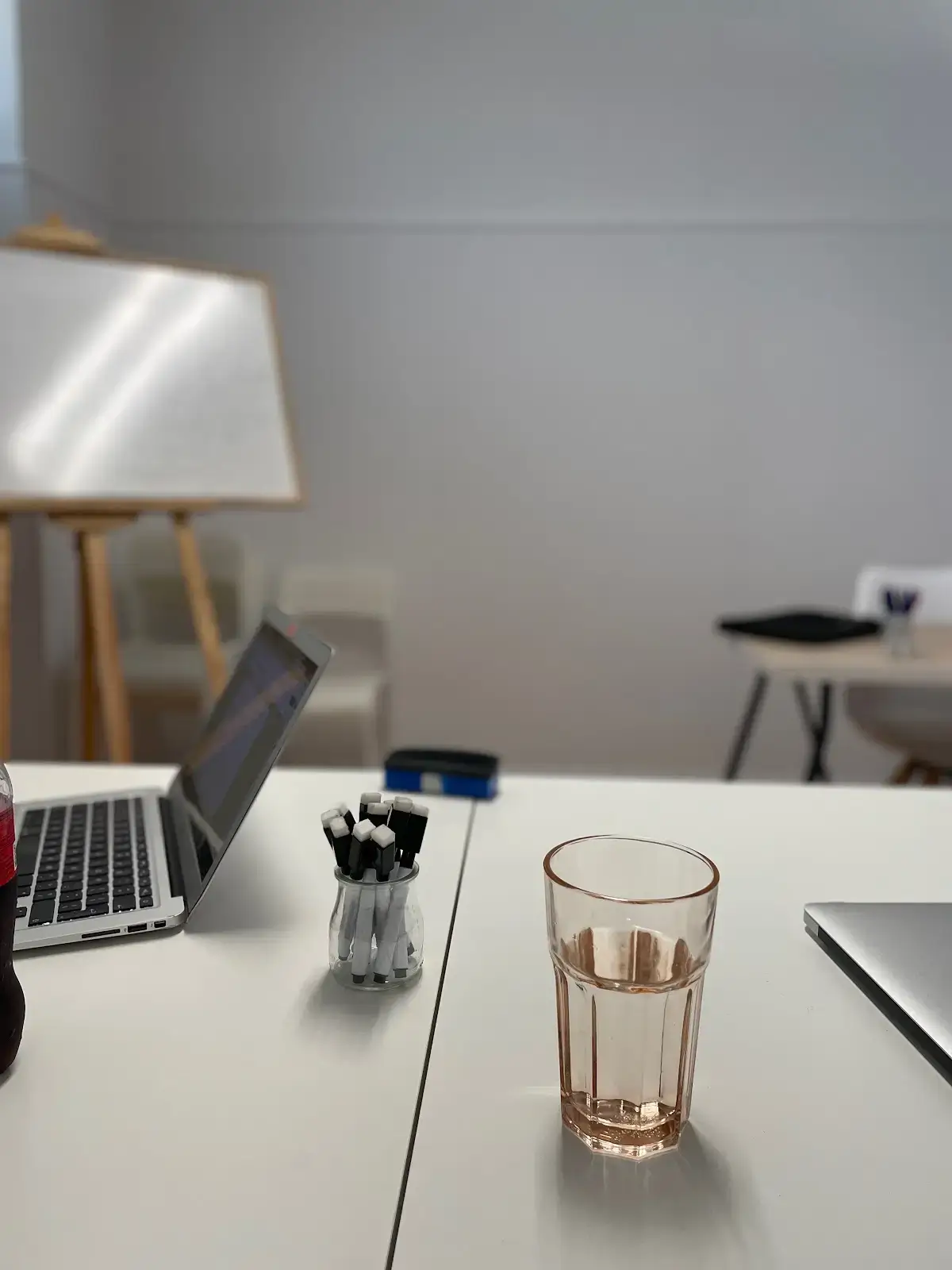 Simple Social Hub - Community · Coworking · Coliving interior photo 21