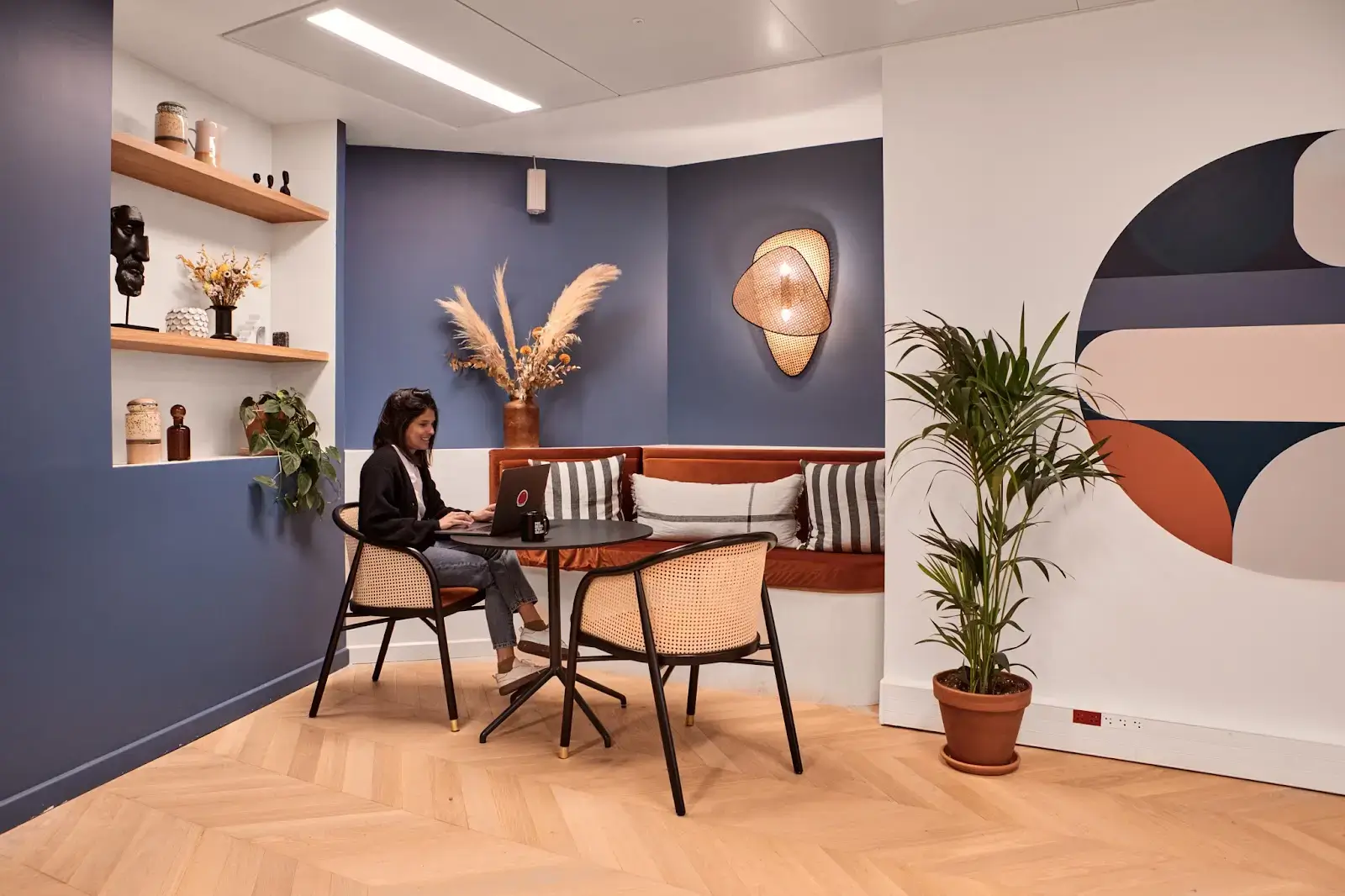 Morning, Trocadéro interior photo 8