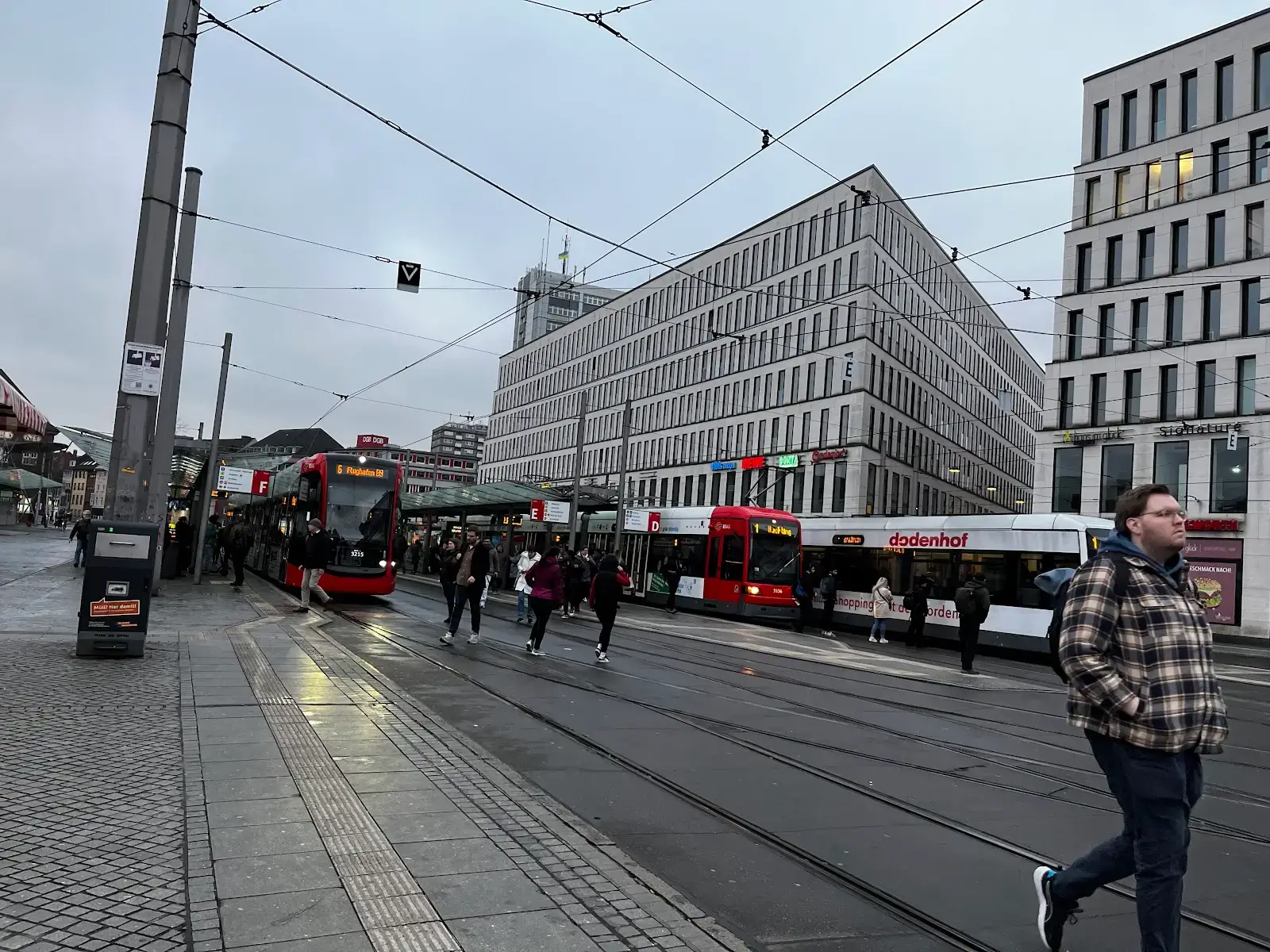 Regus Bremen City Gate interior photo 2