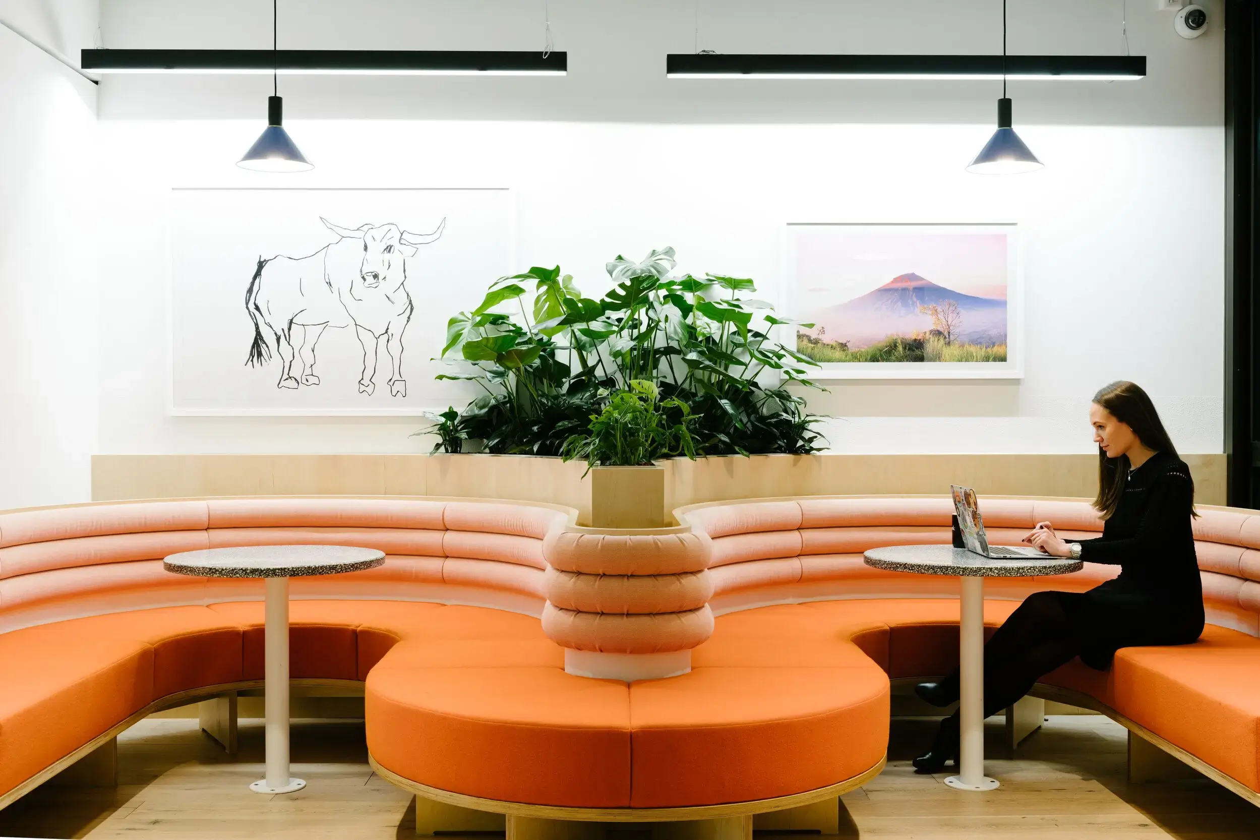 WeWork Taunusanlage interior photo 2