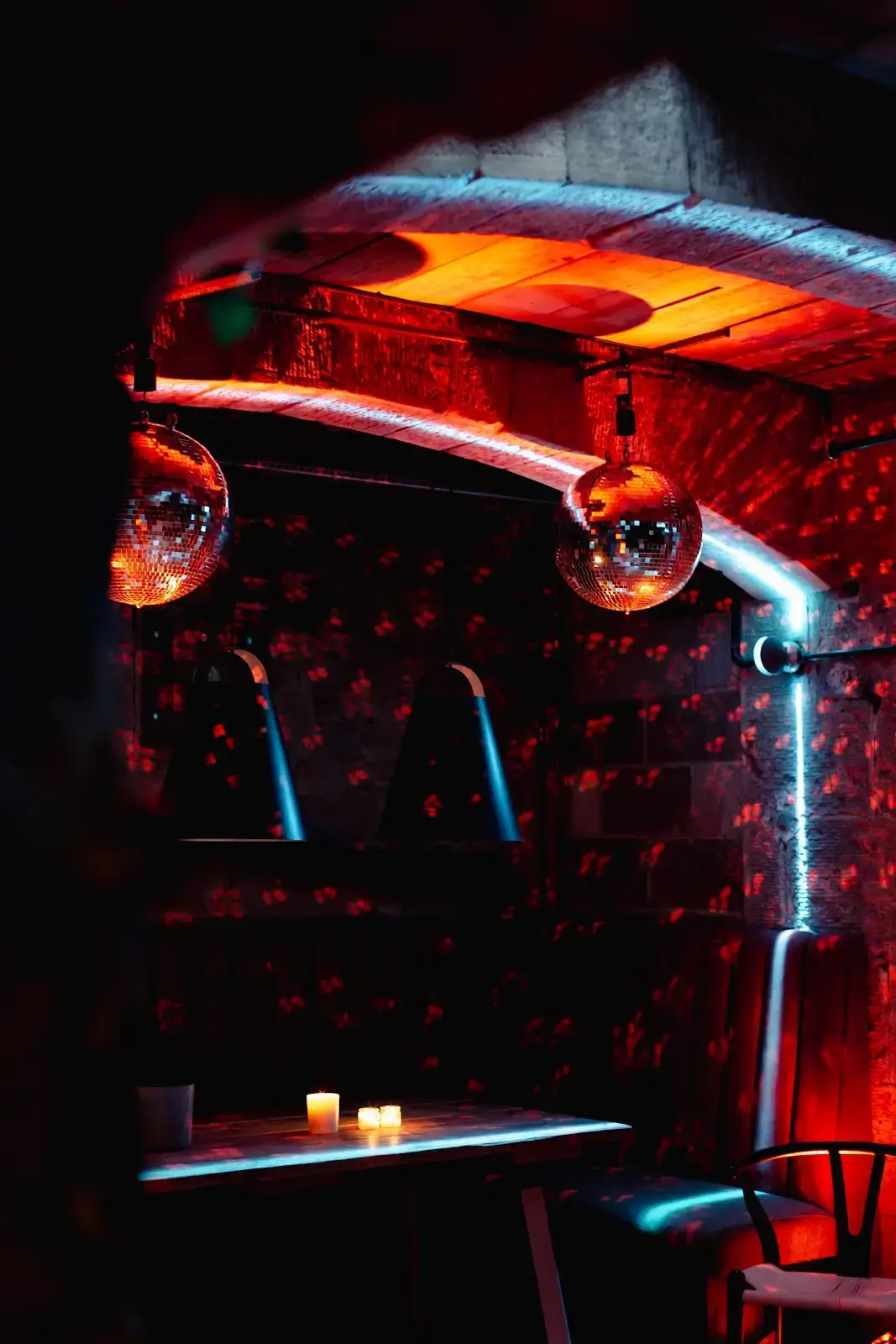 Jamaica Yard interior photo 6