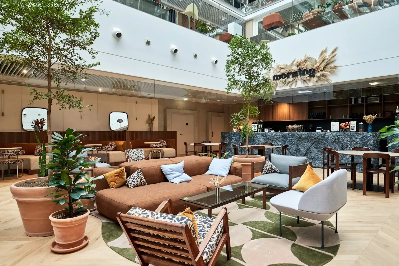 Morning, Laffitte interior photo 5