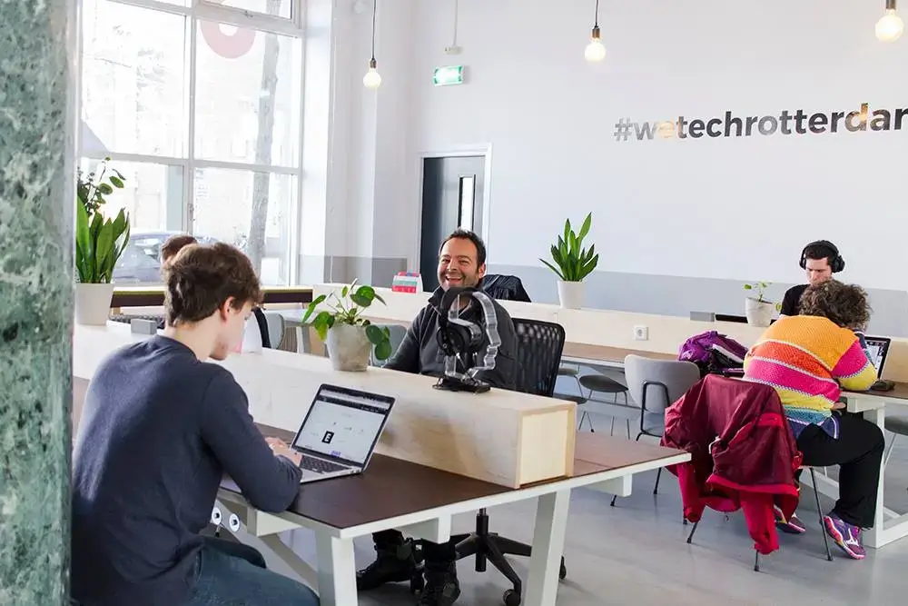 42workspace interior photo 10