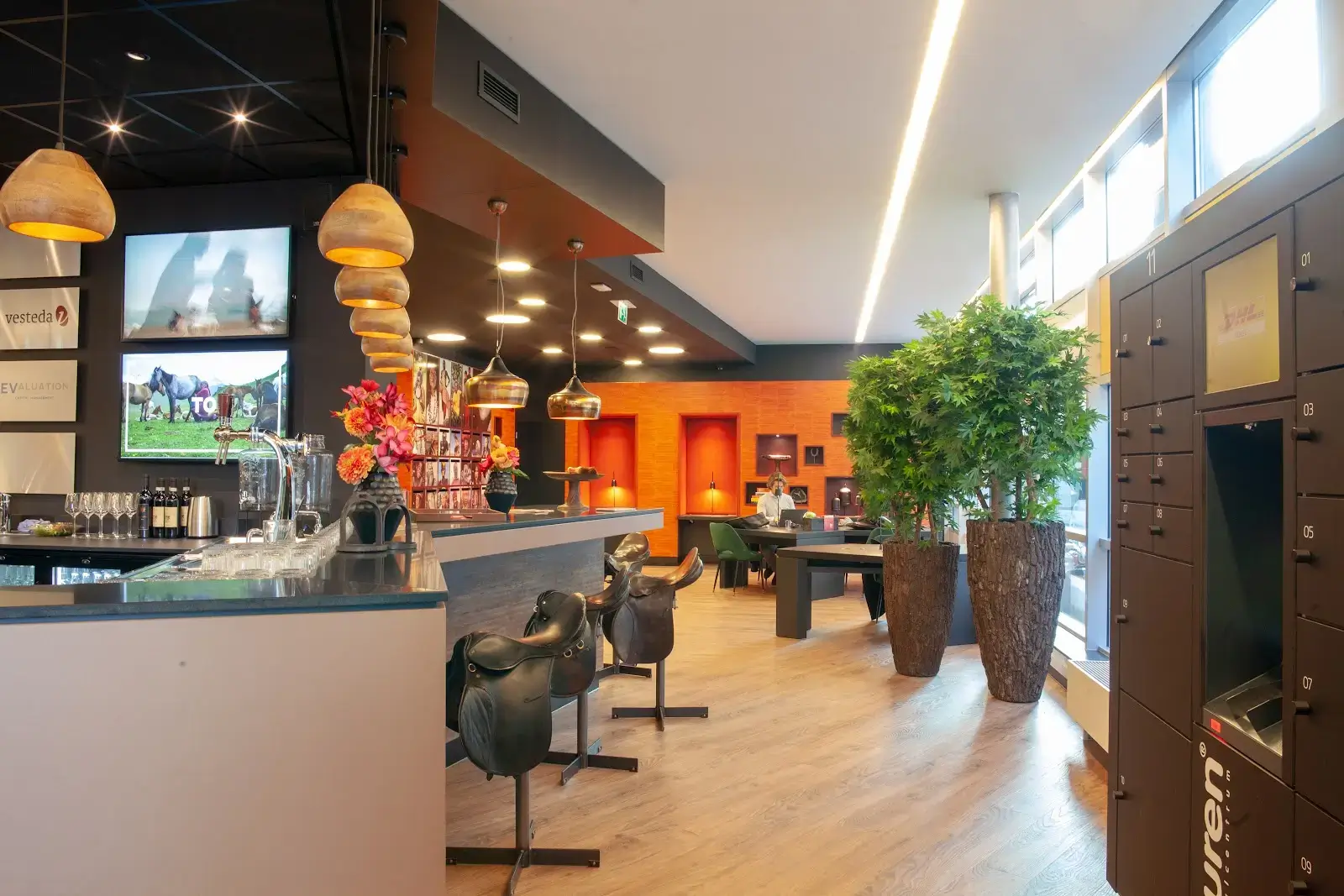 Tribes Amsterdam South Axis SOM interior photo 2