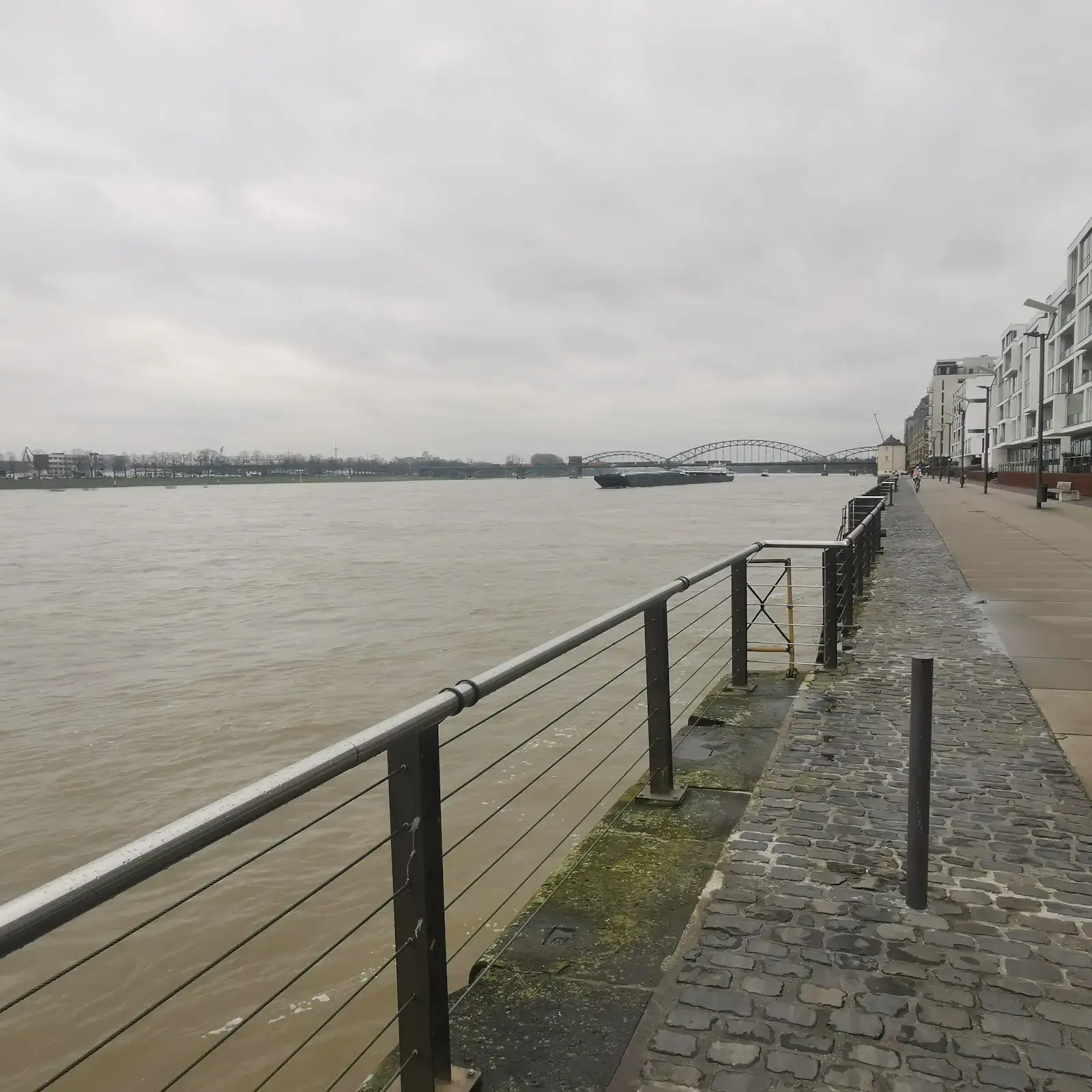 Regus Köln Kranhaus Süd interior photo 2