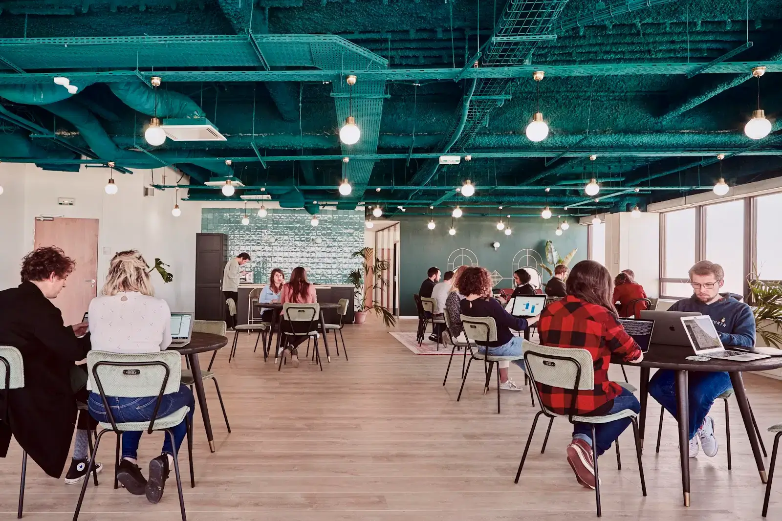 Morning, Montparnasse interior photo 3