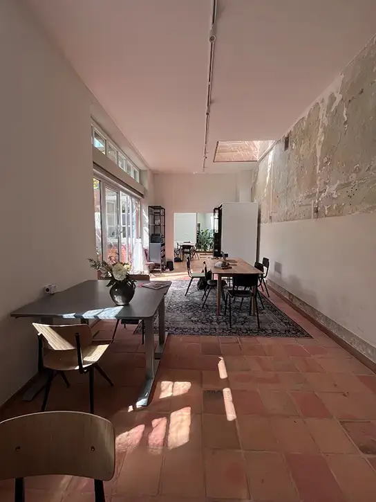 KONRAD RAUM interior photo 5