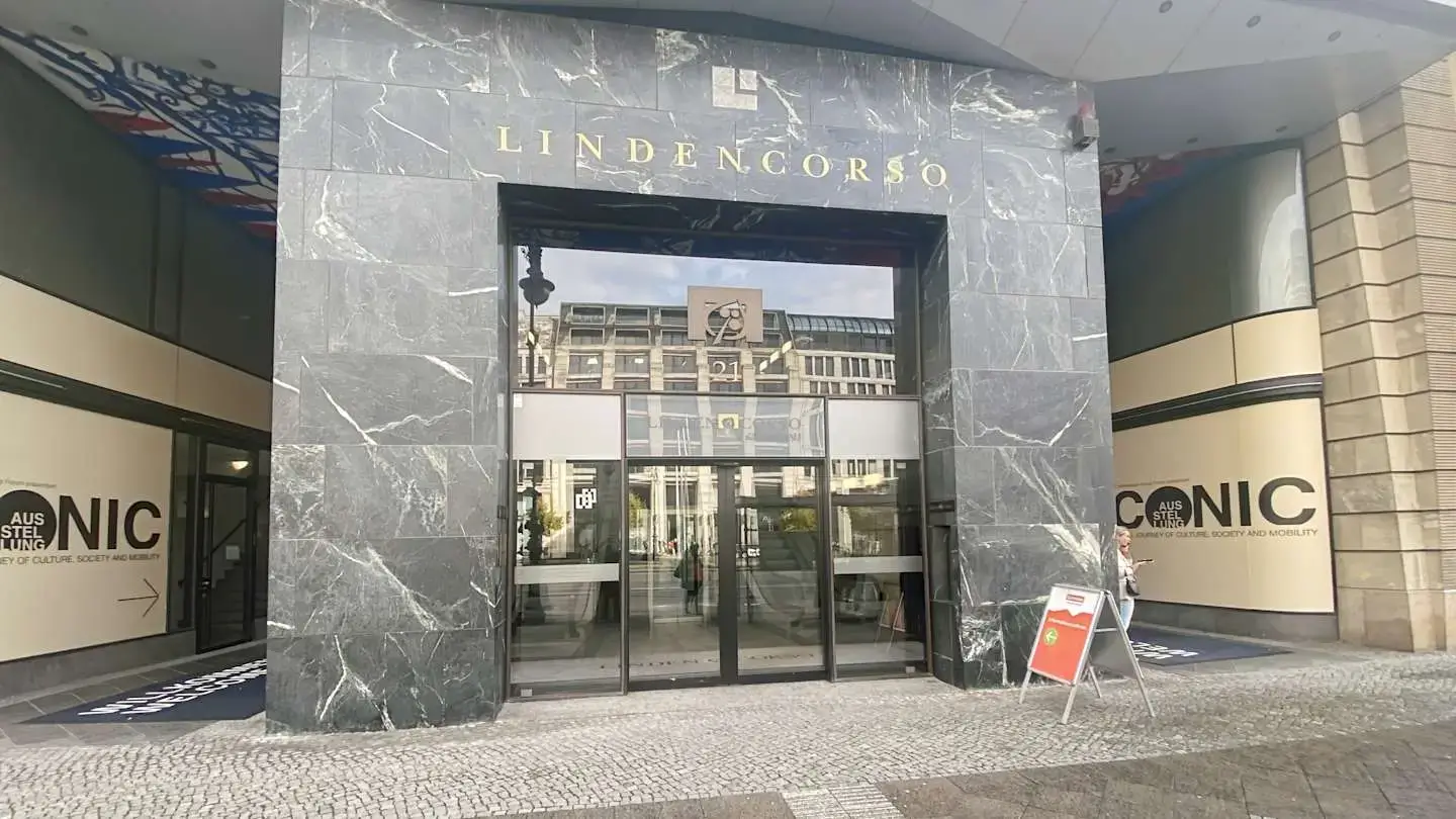 Regus Berlin Unter den Linden interior photo 8