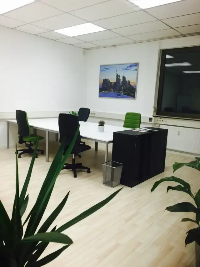 Rivvers Coworking Frankfurt Westside interior photo 10