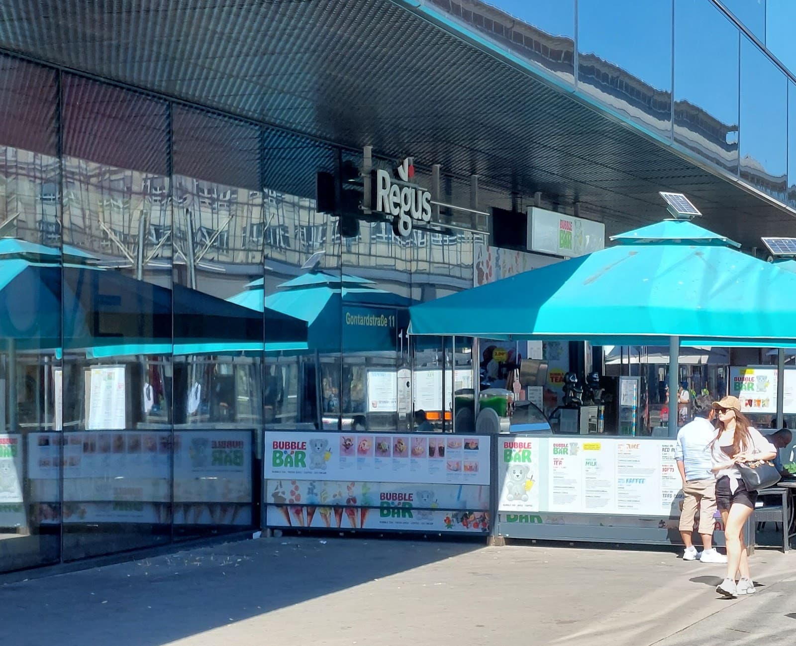 Regus Berlin Alexanderplatz interior photo 4