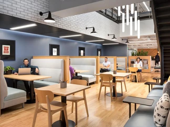 Regus Dortmund Ruhrallee interior photo 3