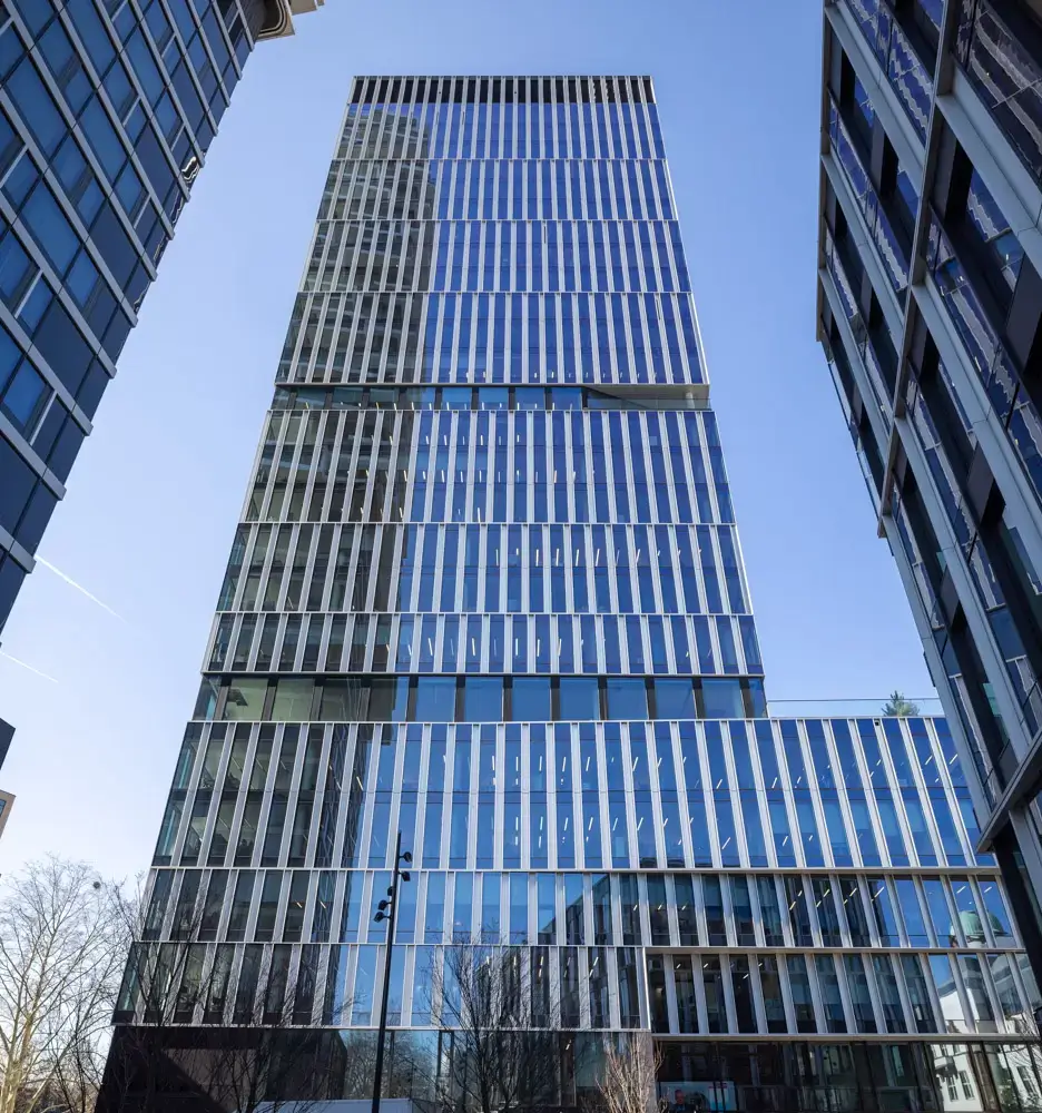 Rivvers Coworking Frankfurt Senckenberg‑Turm interior photo 8