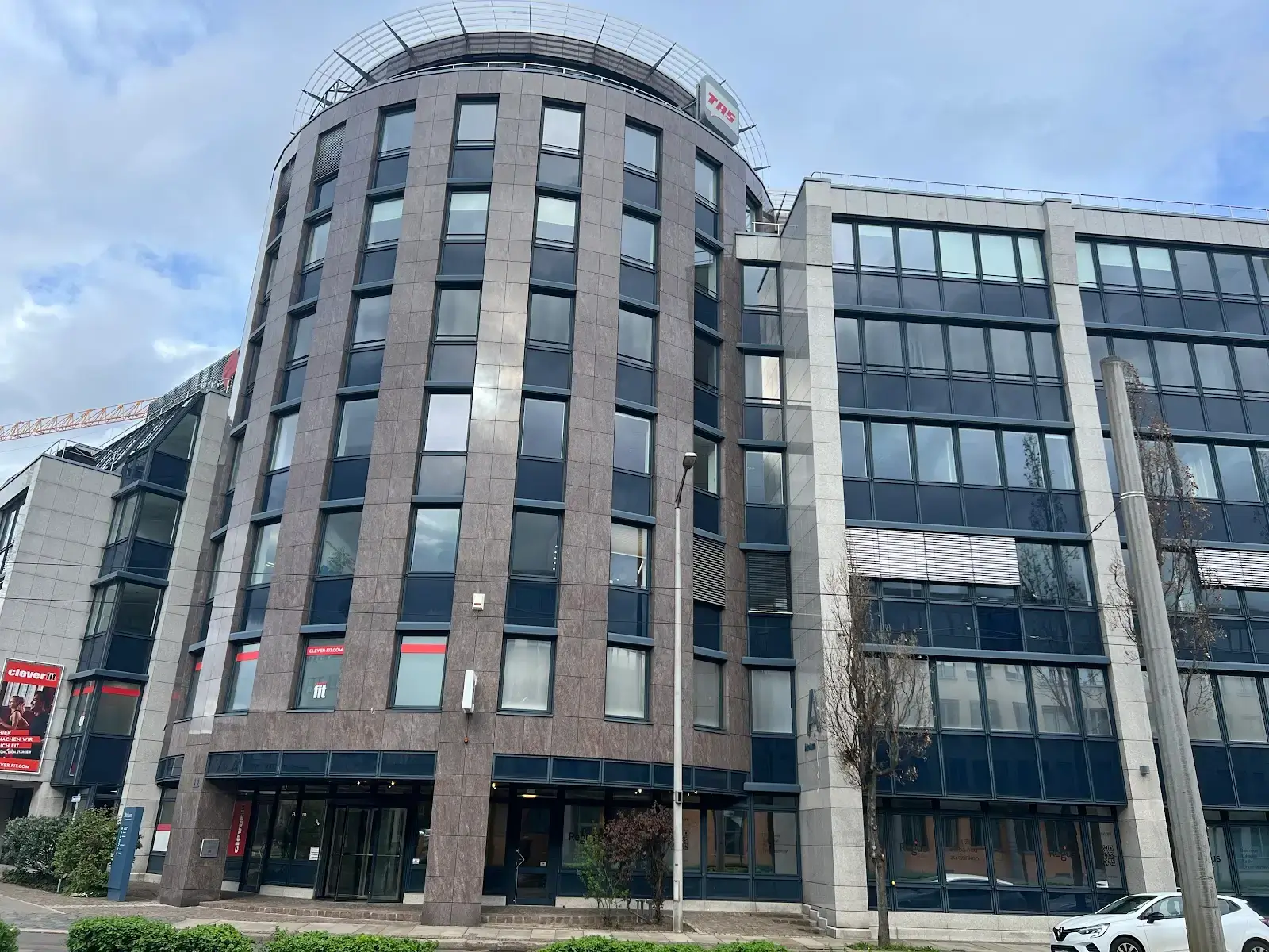 Regus Leipzig Atrium interior photo 9