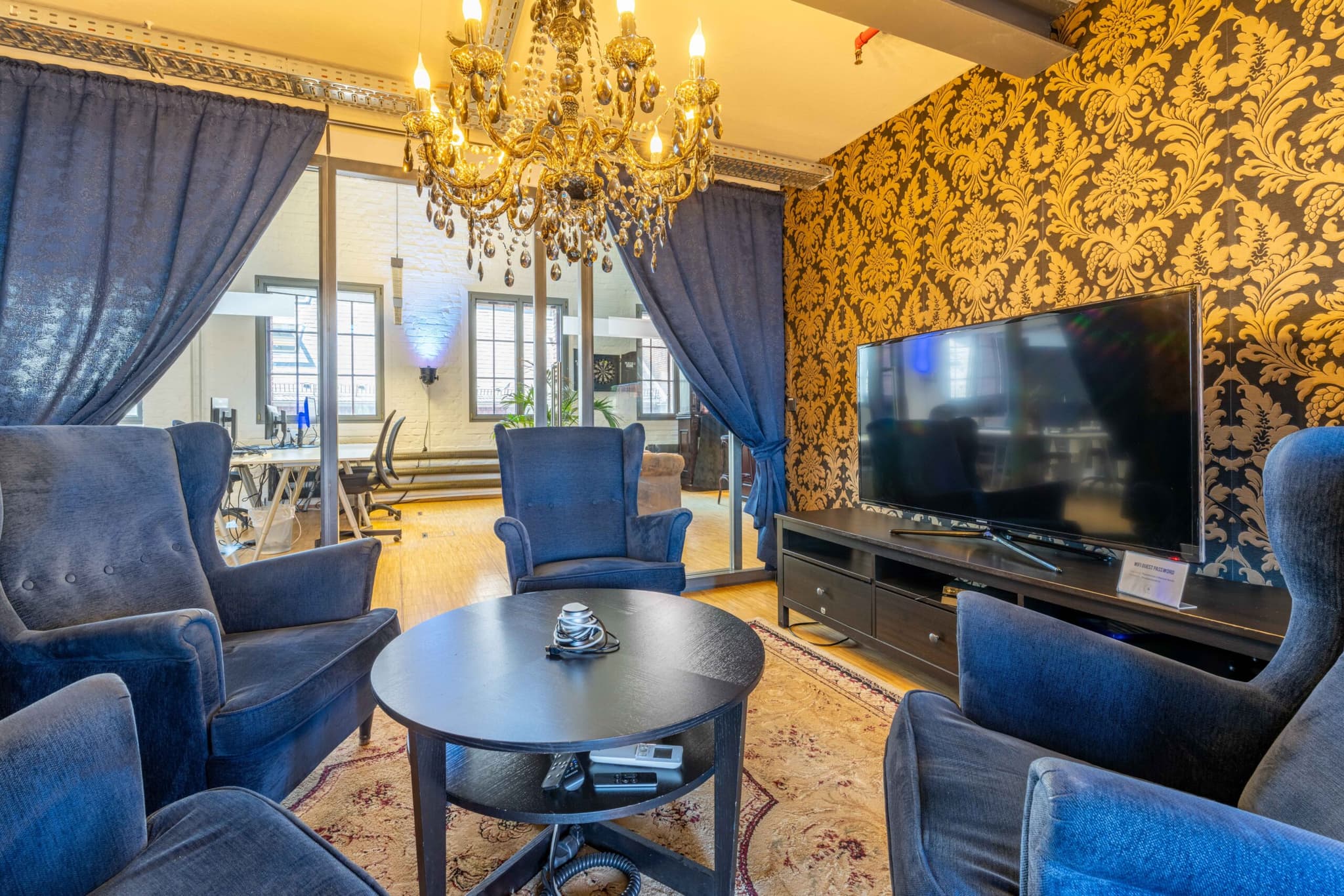 Thunderbolt Collective Kreuzberg interior photo 7