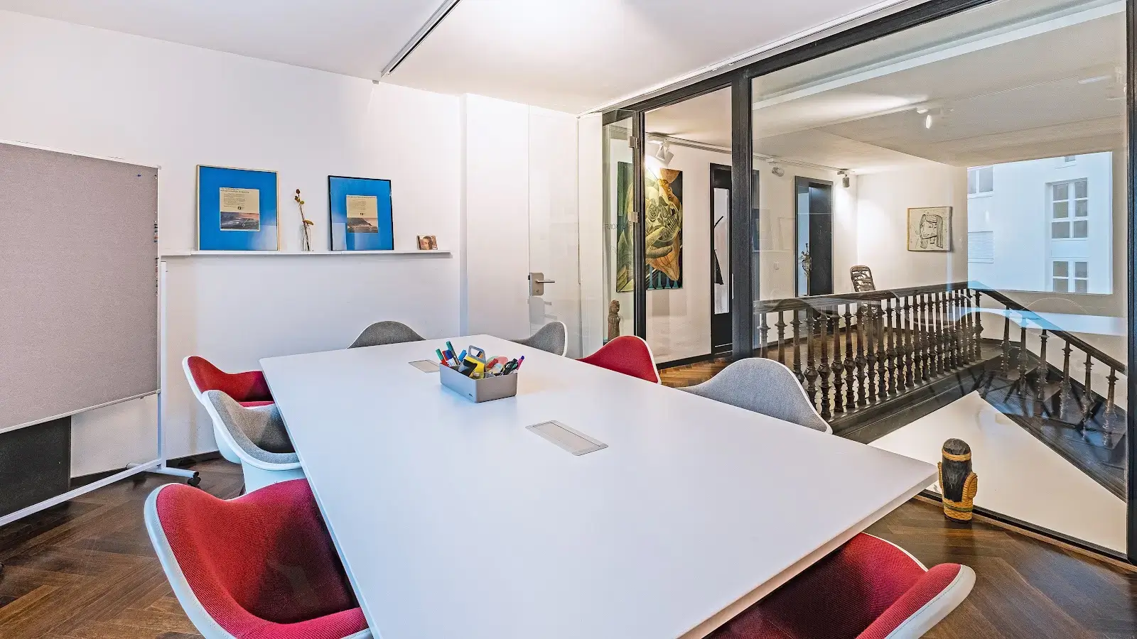 Wertheim Cologne Coworking Space interior photo 3