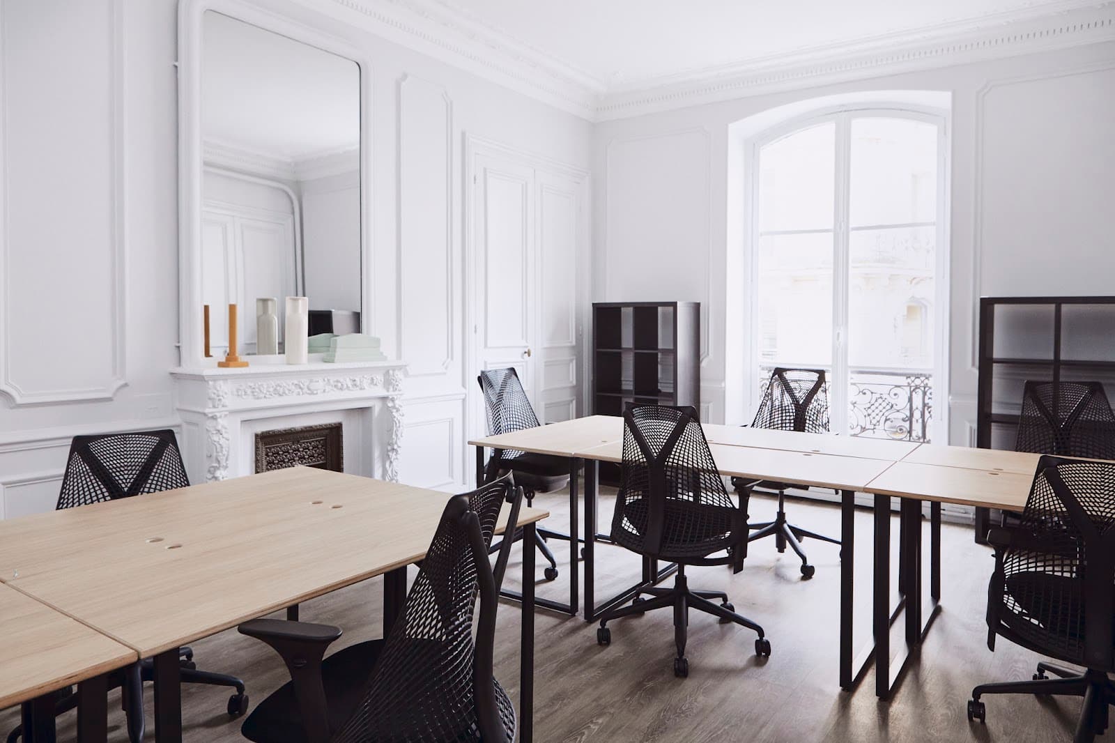 Morning, Toudic interior photo 2