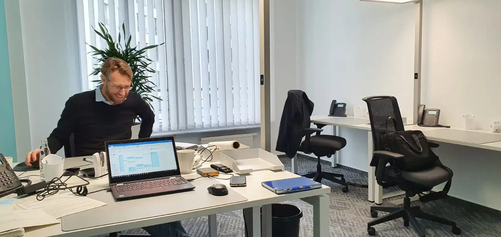 Regus Neuss Hammfelddamm interior photo 7