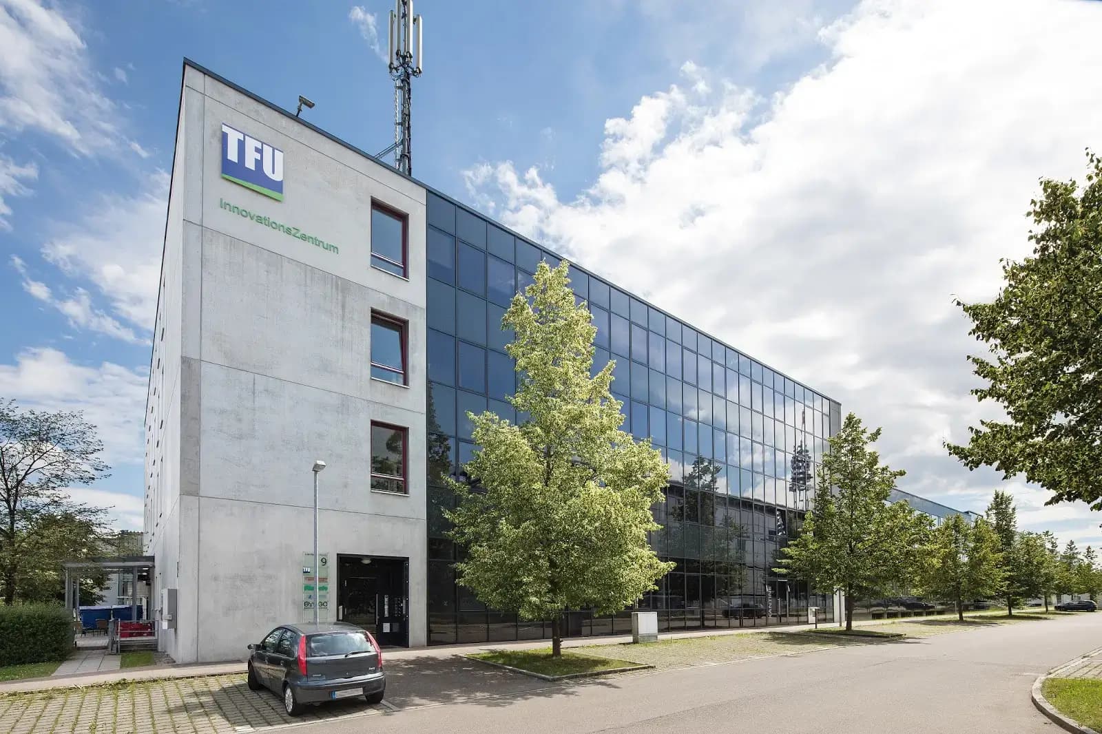 Regus Ulm Lise-Meitner-Straße 13 interior photo 5