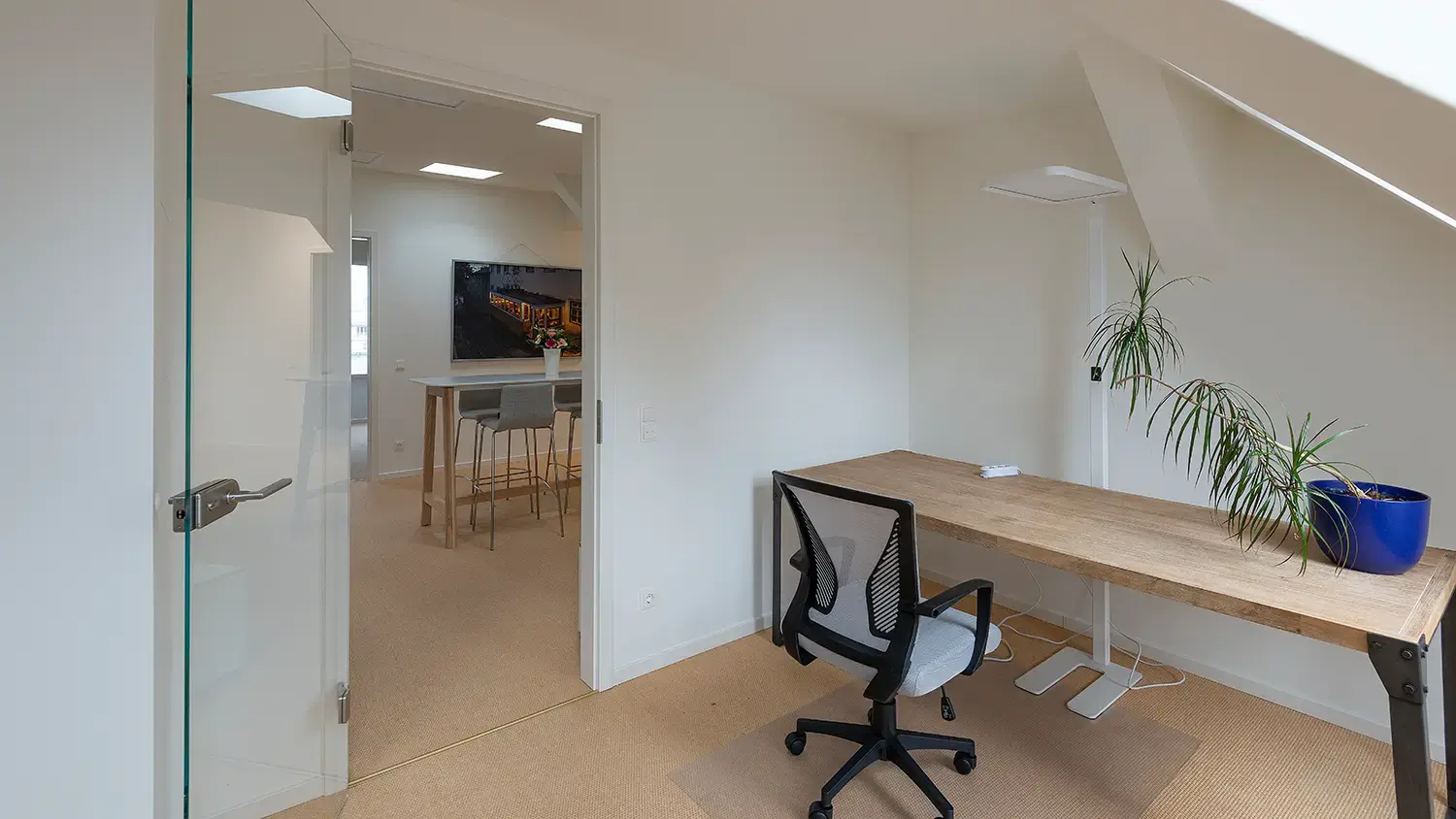 tuesday coworking Düsseldorfer Str. interior photo 7