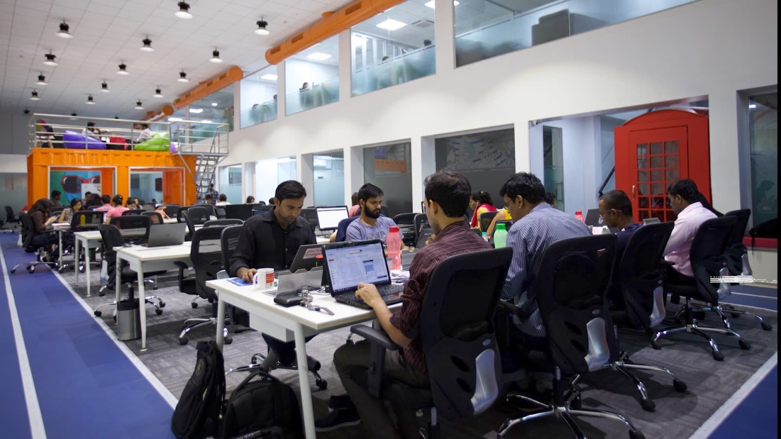 Garage Coworking Space interior photo 8