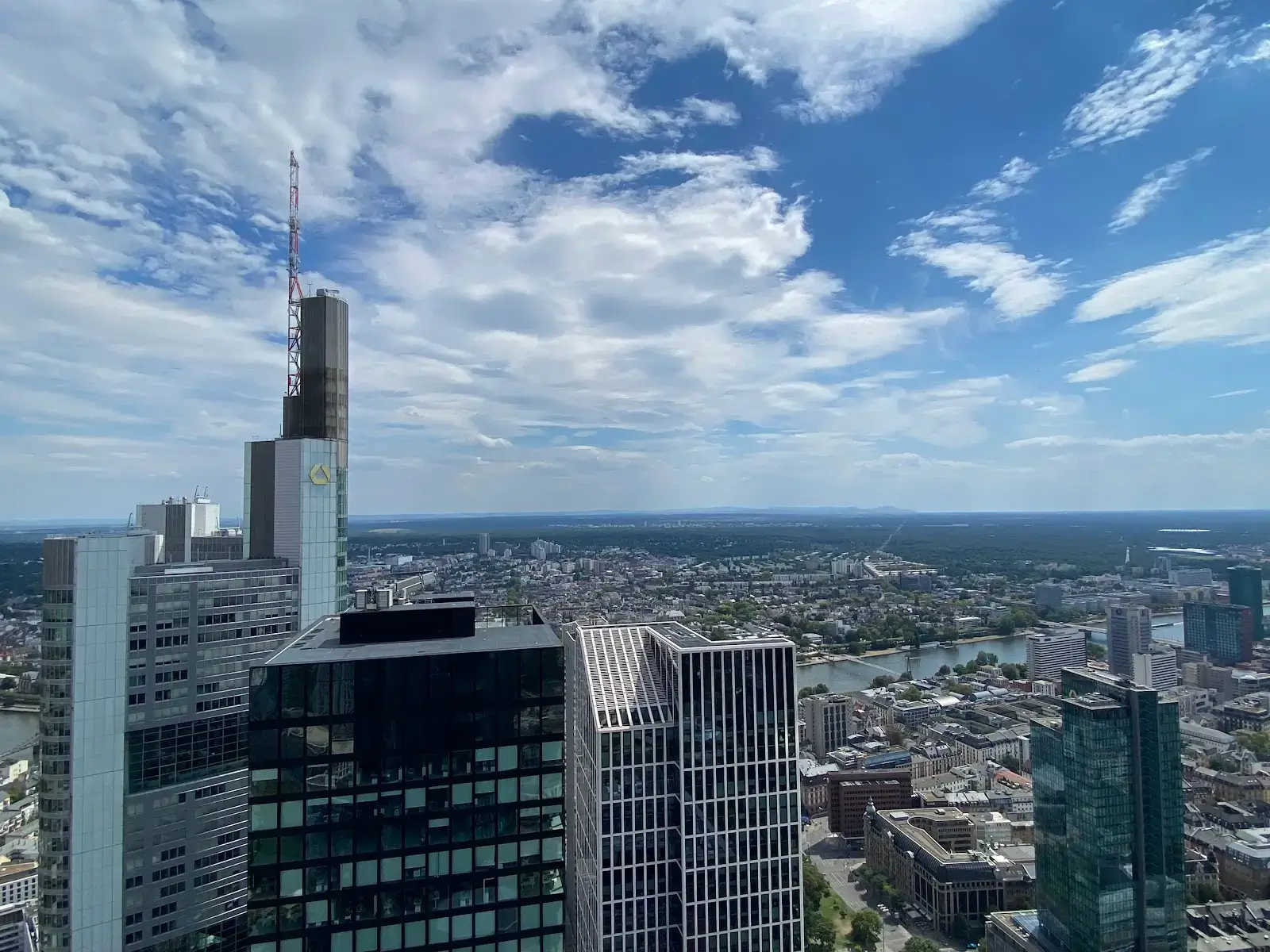 Regus Frankfurt Omniturm interior photo 2