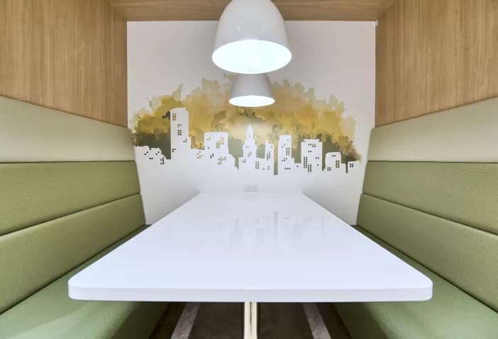 Signature by Regus Dusseldorf Königsallee 2b interior photo 4