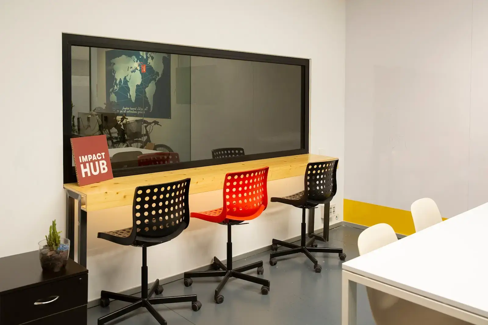 Impact Hub Barcelona interior photo 7