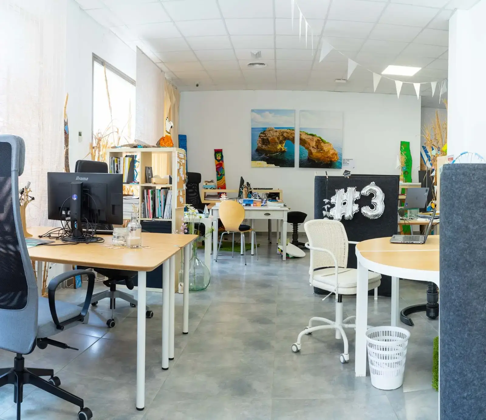 Rayaworx Coworking interior photo 14