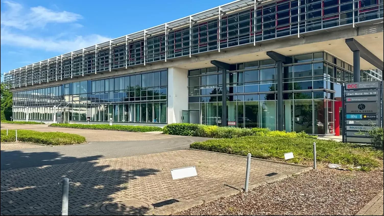 Regus Schwetzingen Carl-Benz-Straße interior photo 10