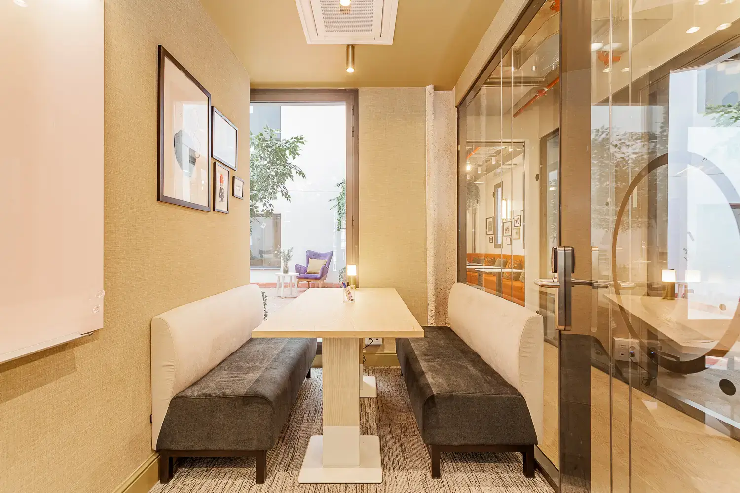 OneCoWork Portal de l´Ángel | Coworking Barcelona interior photo 11