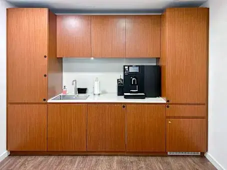 Regus Köln Kranhaus Süd interior photo 9