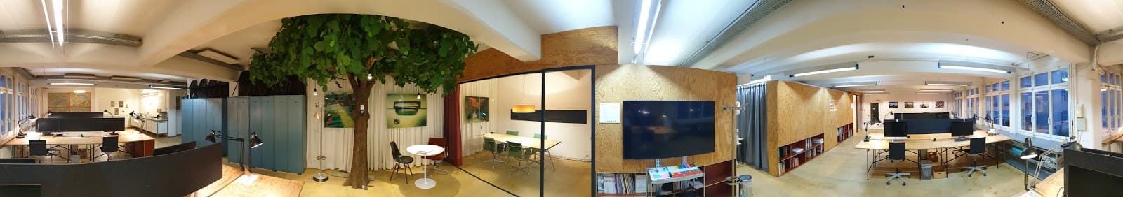 RHIZOM interior photo 9