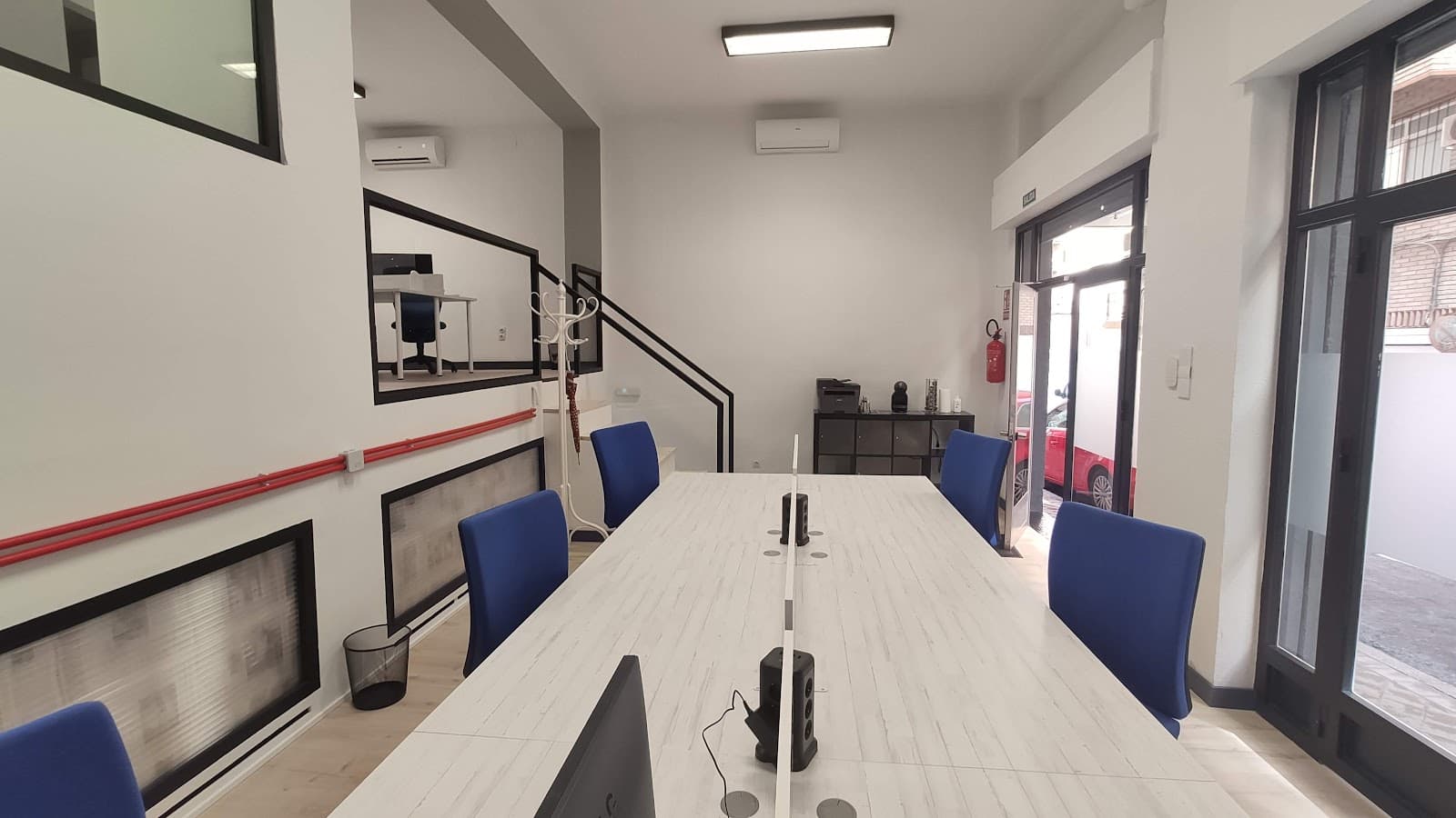 FreeSoul Coworking interior photo 3