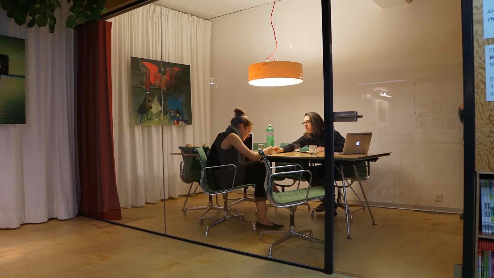 RHIZOM interior photo 8