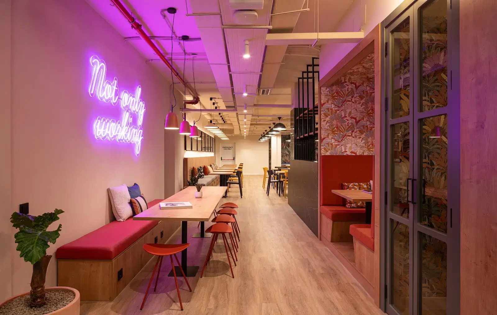 Monday Lehmberg interior photo 5