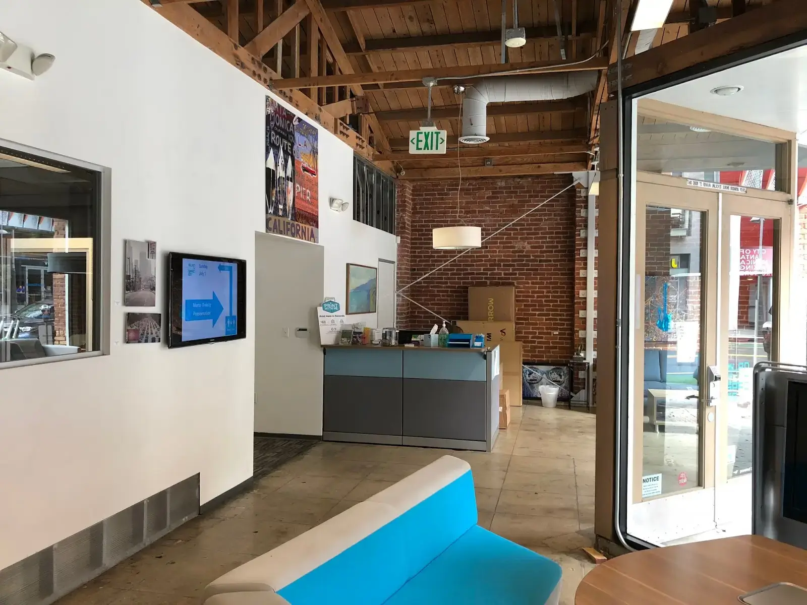 BLANKSPACES SM interior photo 4