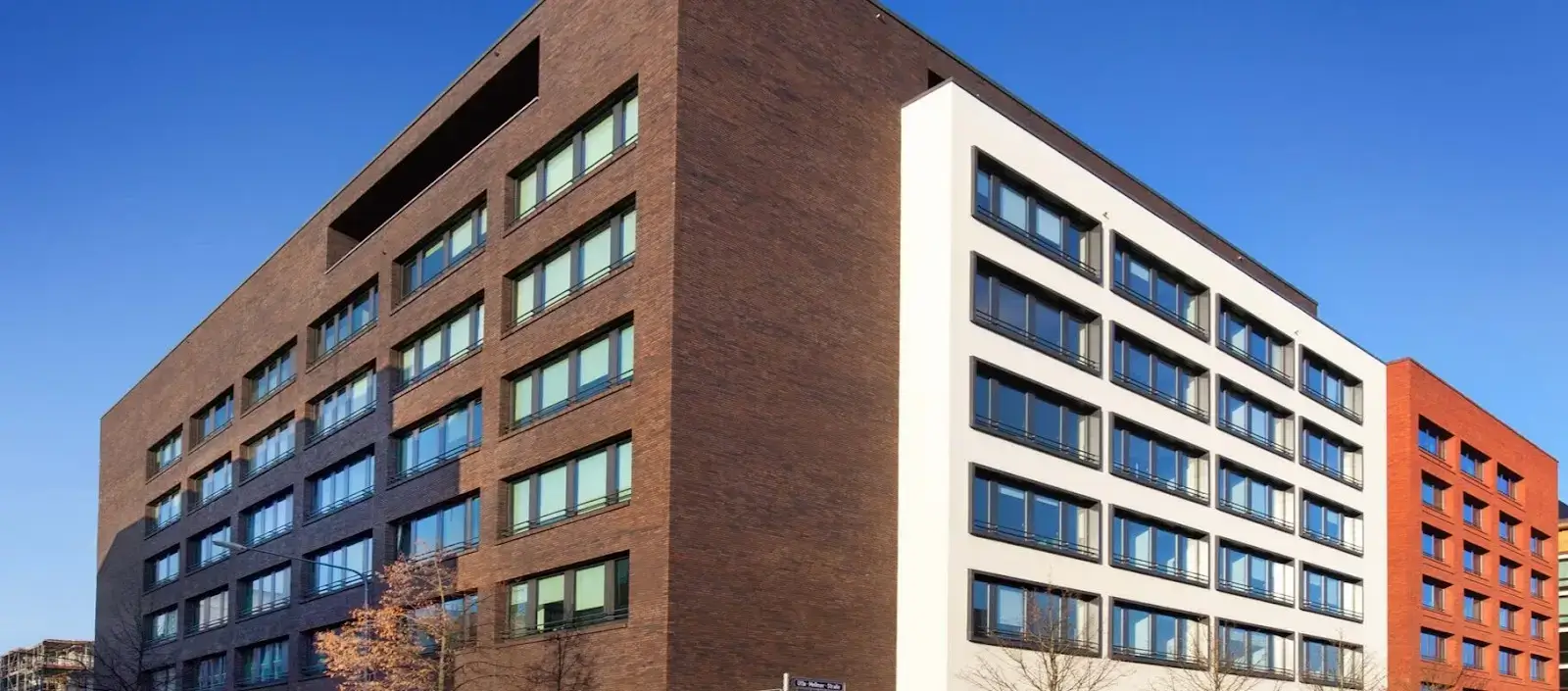 Rivvers Coworking Frankfurt Eastside interior photo 5