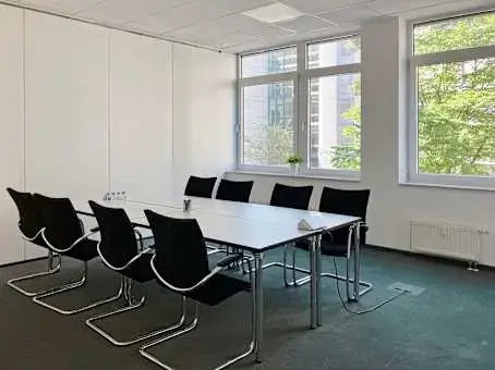 Regus Neu-Isenburg Dornhofstraße interior photo 8