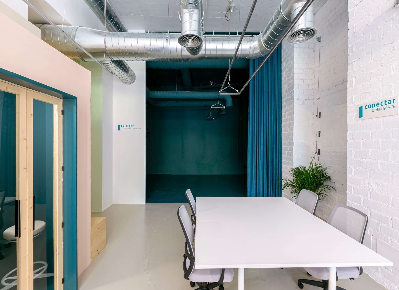 Coworking Espacio Geranios interior photo 7