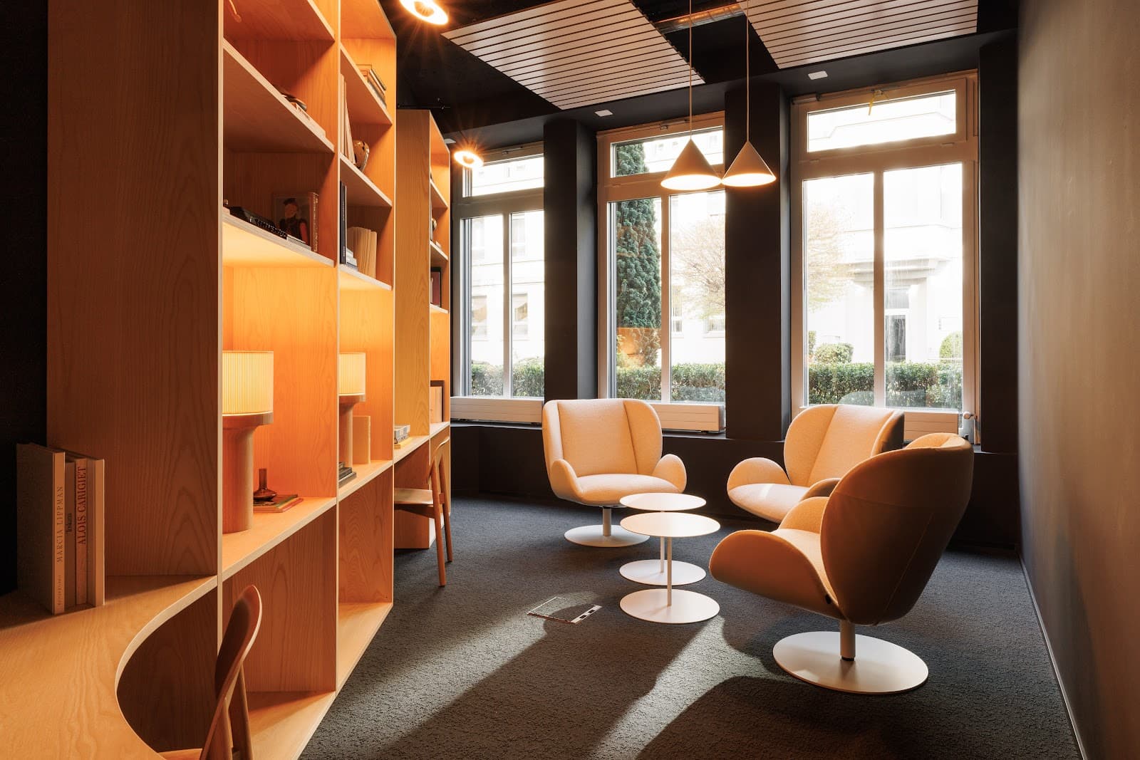 Headsquarter - The Elegant interior photo 7