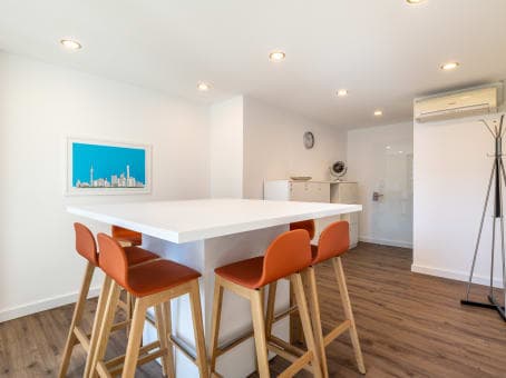 Regus Düsseldorf Königsallee interior photo 3