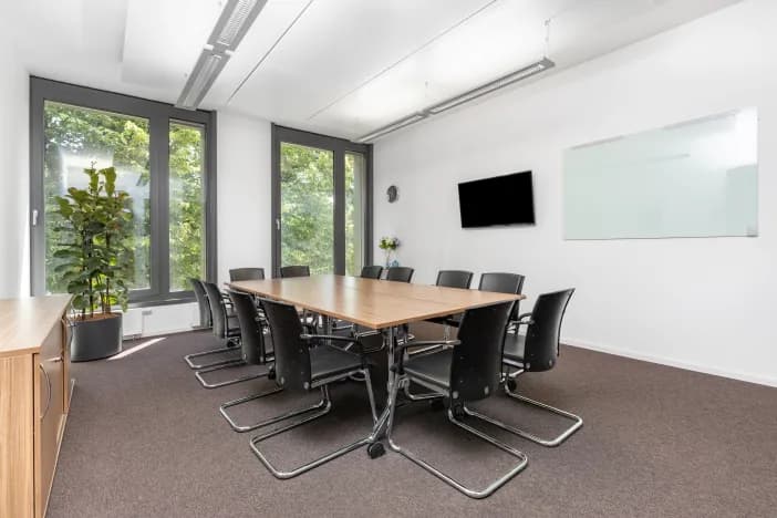 Regus Munich Theresienhoehe interior photo 9