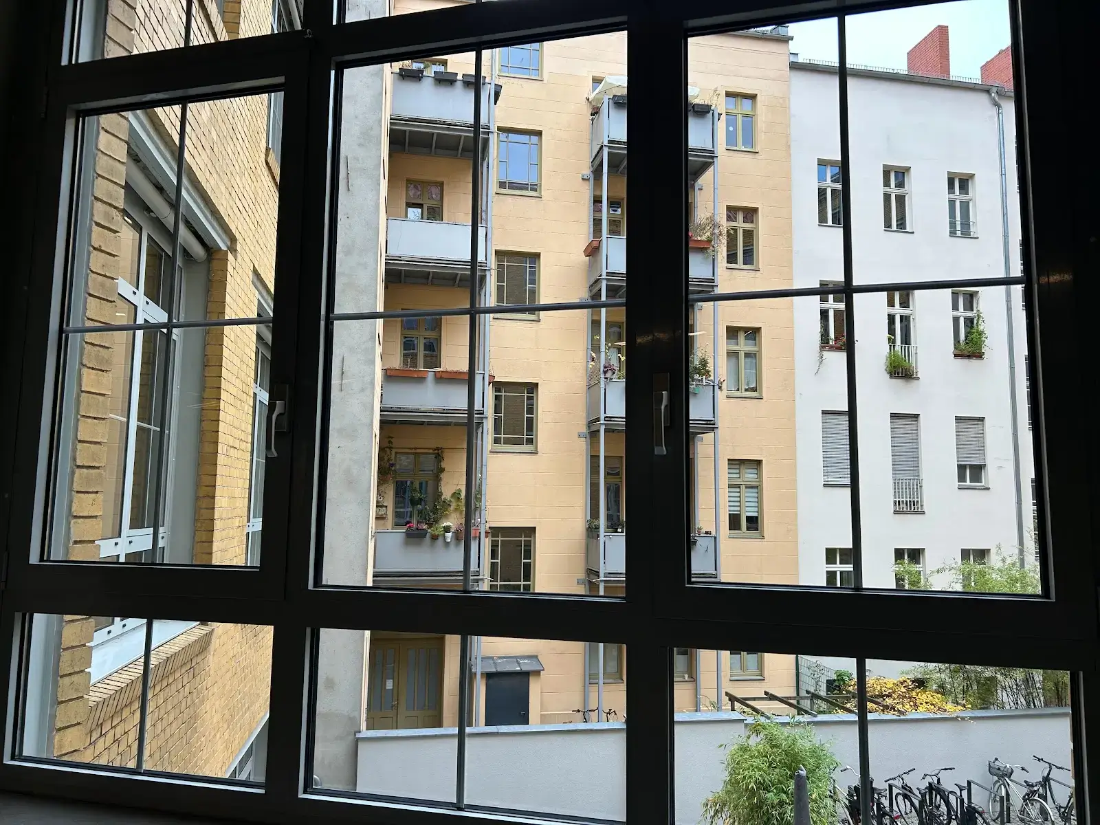 Maschinenraum interior photo 5