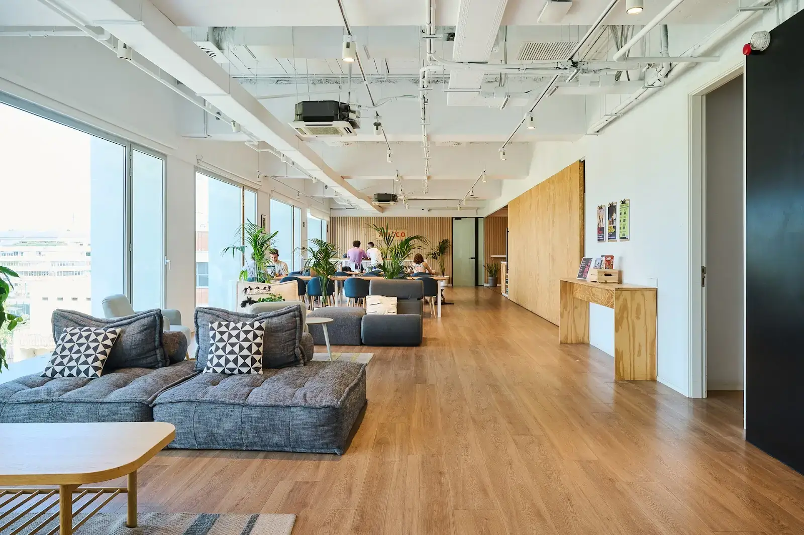 Aticco Bogatell - Coworking Poblenou Barcelona interior photo 4