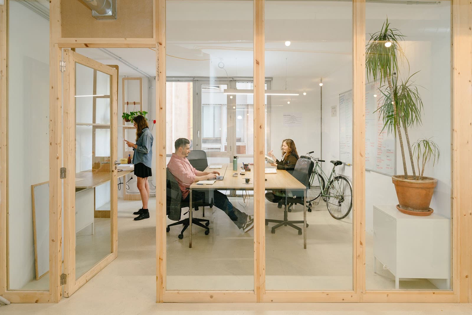 MOB Caterina - Coworking in Barcelona interior photo 8