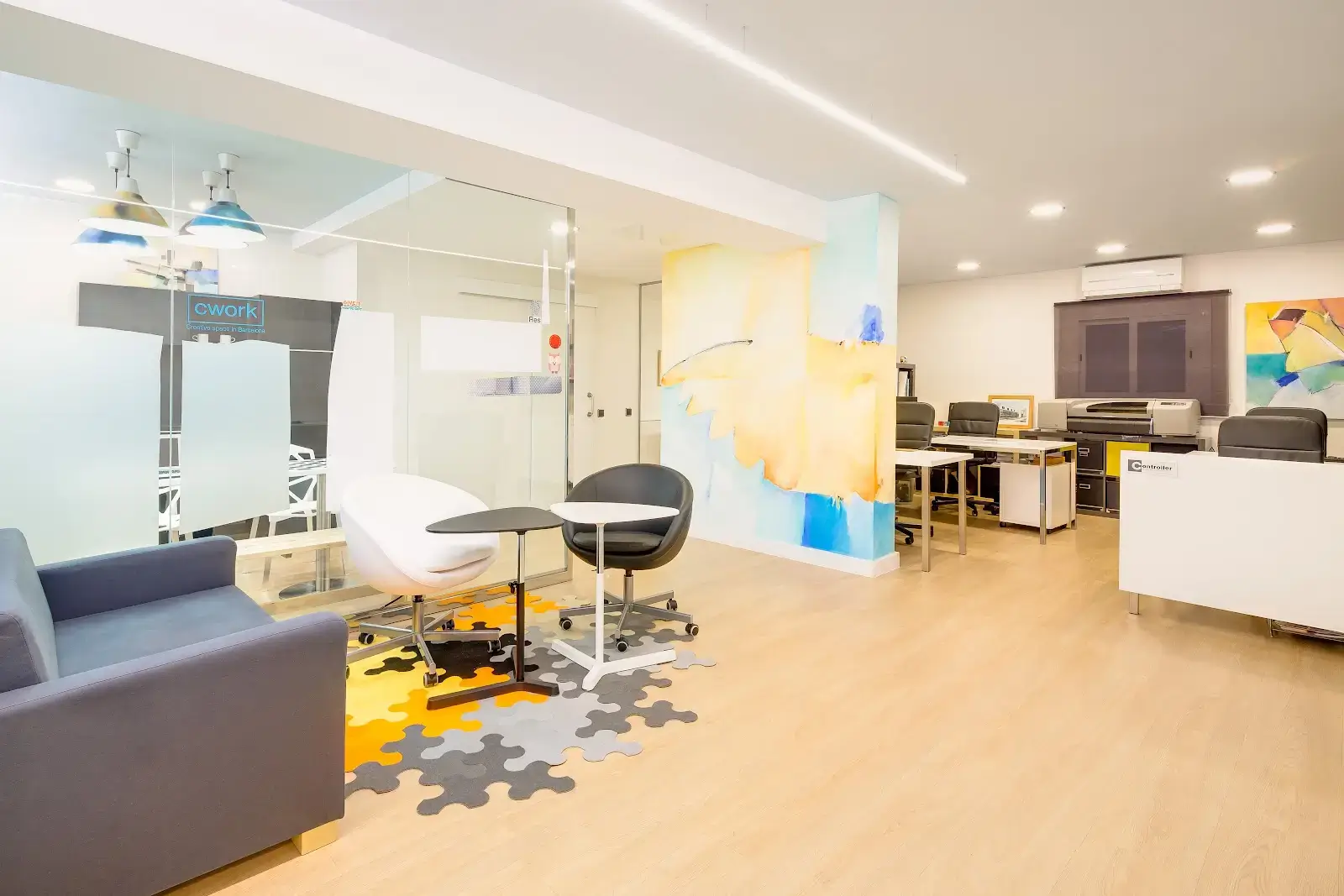 Cwork Barcelona Coworking interior photo 4