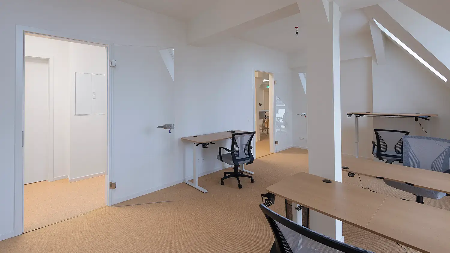 tuesday coworking Düsseldorfer Str. interior photo 9