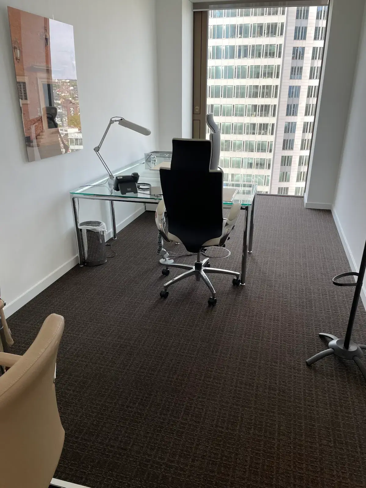 Regus Frankfurt OpernTurm interior photo 10