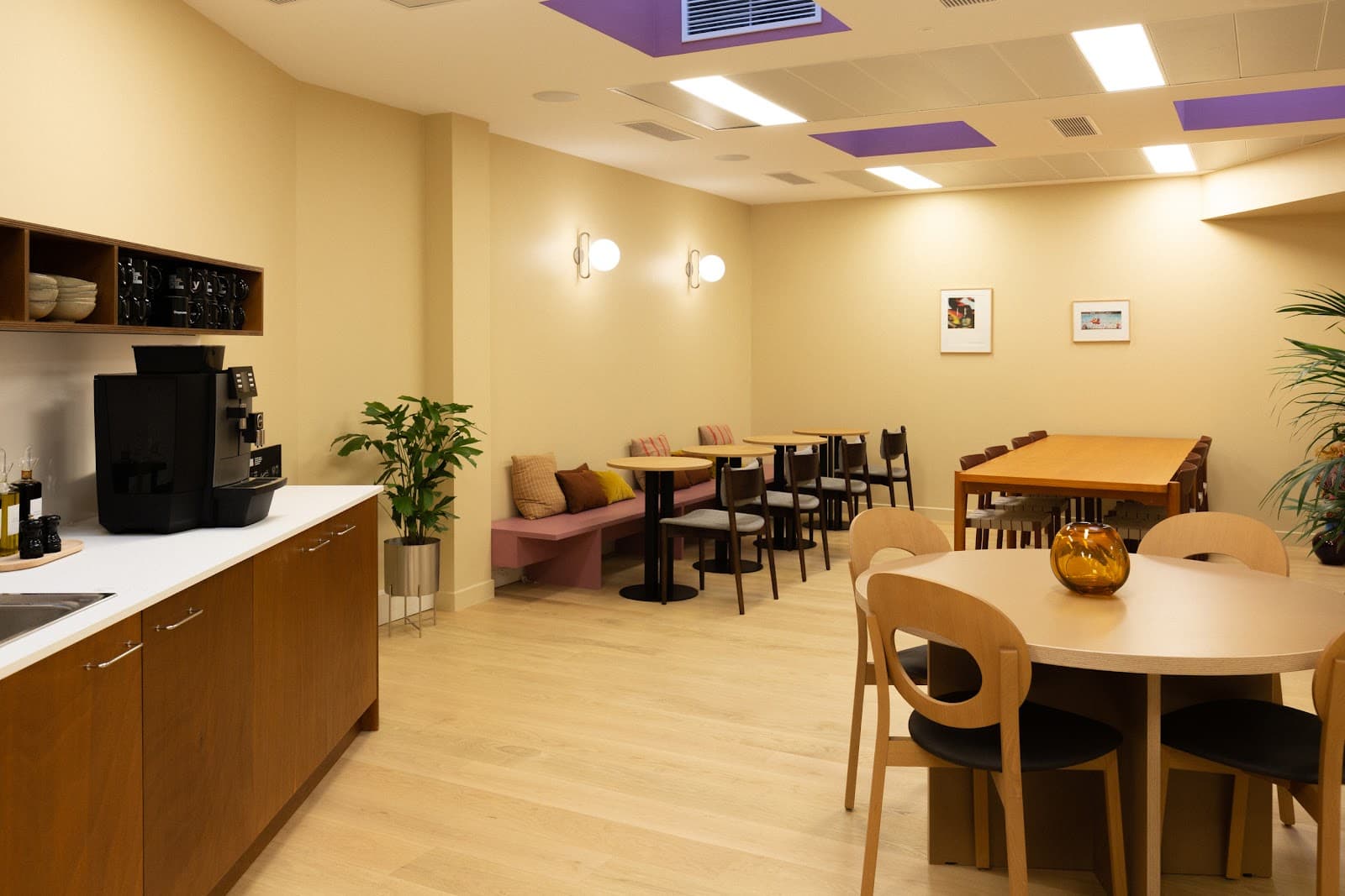 Morning, Pereire interior photo 9